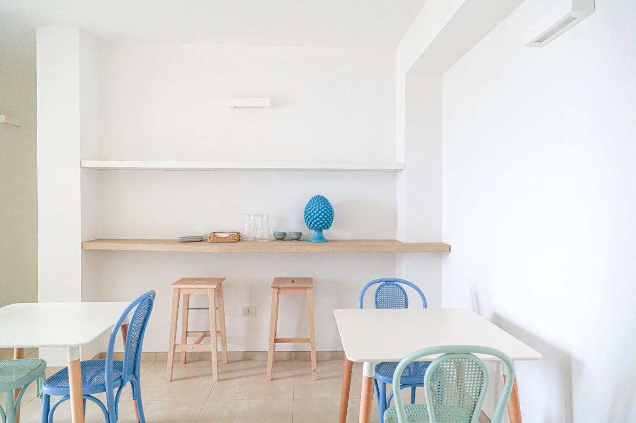 بورتو سيساريو Casa Clementina Rooms Vista Mare المظهر الخارجي الصورة