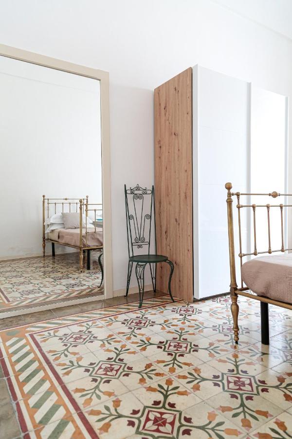 بورتو سيساريو Casa Clementina Rooms Vista Mare المظهر الخارجي الصورة